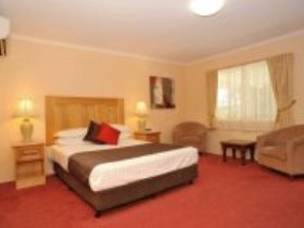 McNevins Maryborough Motel - QLD Tourism