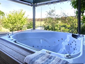 Away to Relax Massage Getaways at Welcome Springs BB Retreat - QLD Tourism