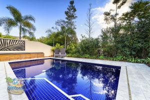 Holiday Home Bayhill Manor - QLD Tourism