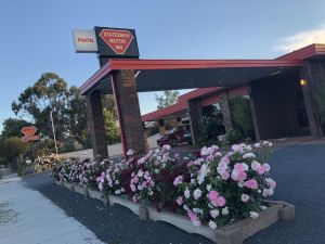 Statesman Motor Inn - QLD Tourism