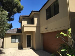 4x3 Townhouse in Rivervale - QLD Tourism